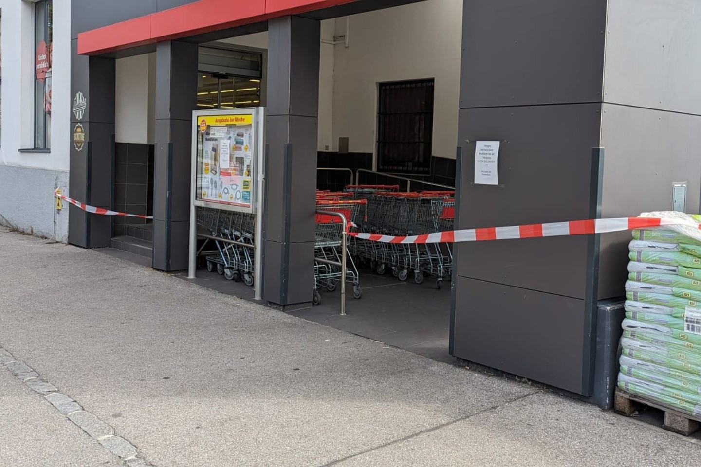 Nach einer Spinnensichtung ist der Supermarkt in Krems an der Donau tagelang geschlossen.