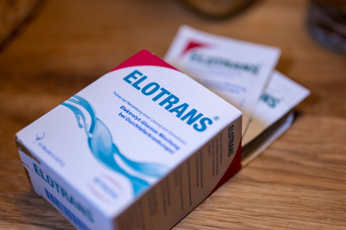 Das Durchfallmedikament Elotrans gleicht dem Hersteller Stada zufolge den Verlust von Wasser und Elektrolyten aus.