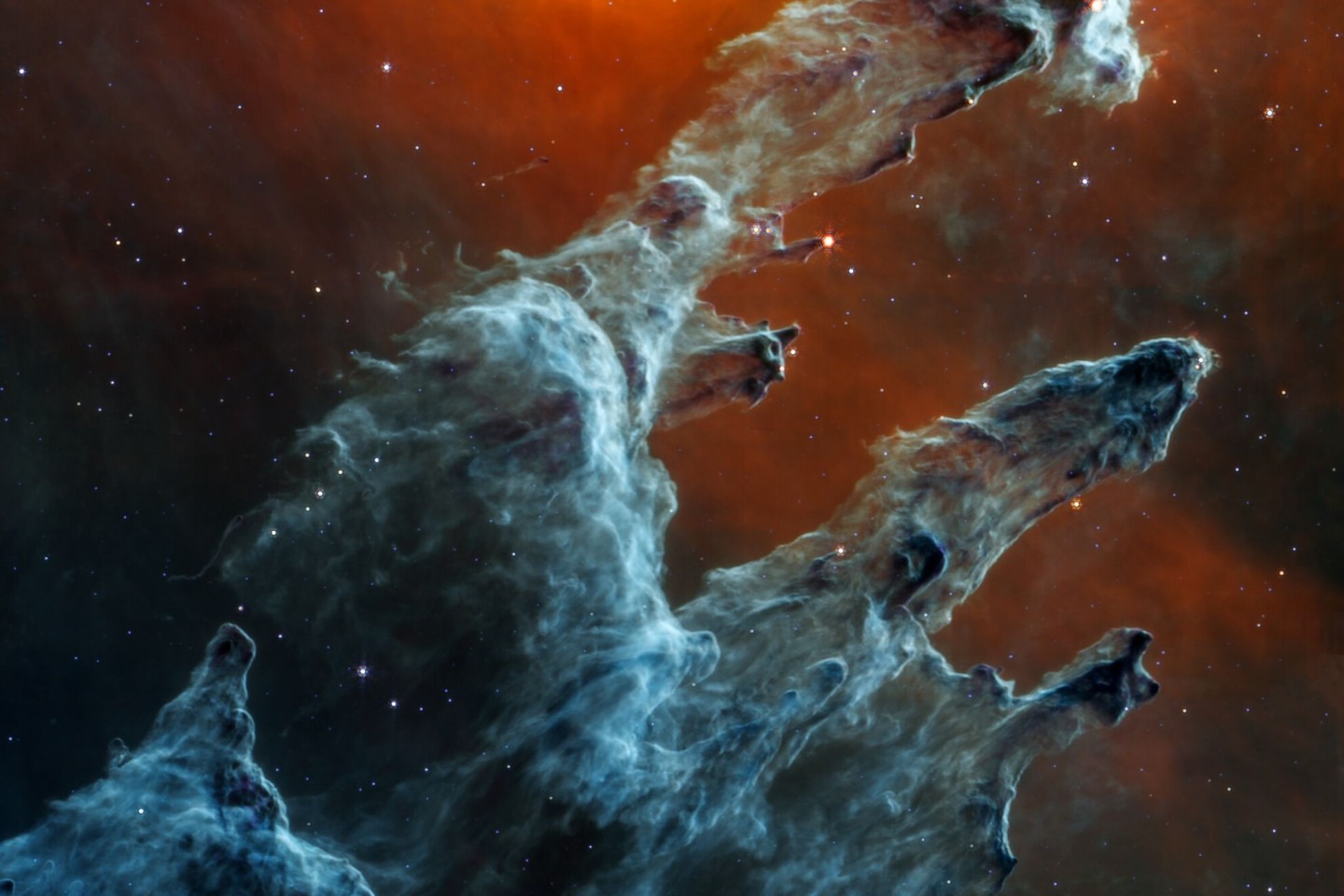 Das «James Webb»-Weltraumteleskop der NASA/ESA/CSA hat «Die Säulen der Schöpfung» im mittleren Infrarotbereich aufgenommen.