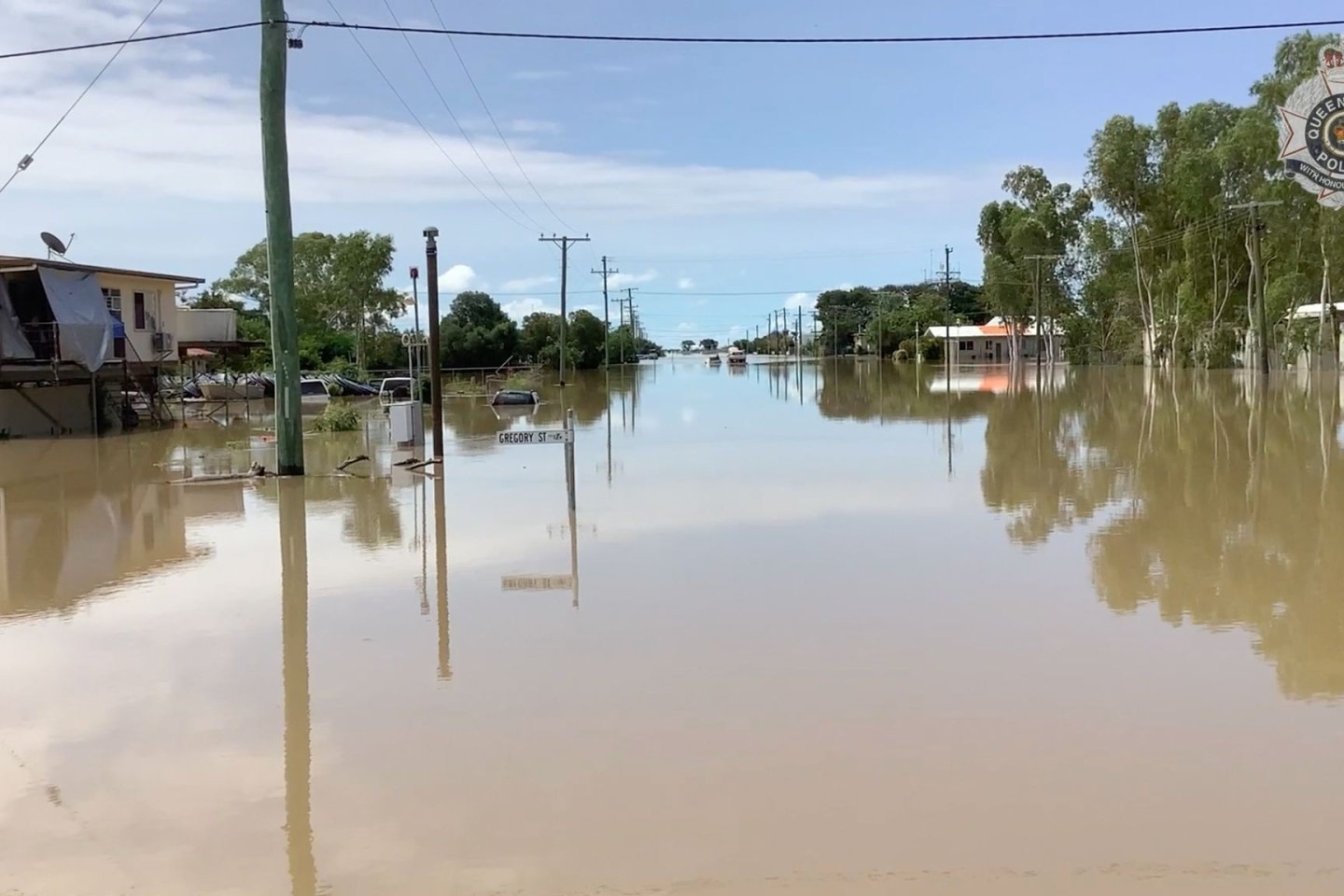 Überschwemmungen in Burketown - dort gibt es nun eine neue, tierische Gefahr.